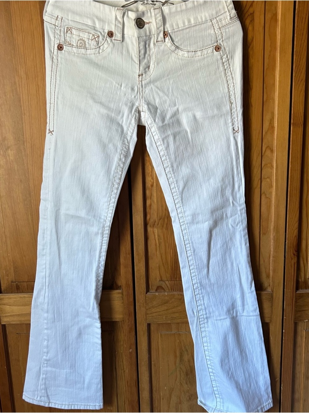 Seven7 Vintage White Bootcut Jeans with Contrast Stitching